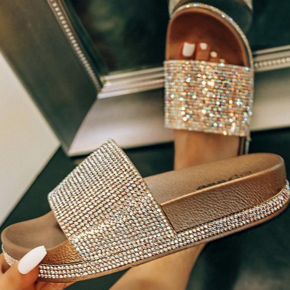 Shoes - 💕Gold Sparkle Open Toe Low Platform Mule Sandal